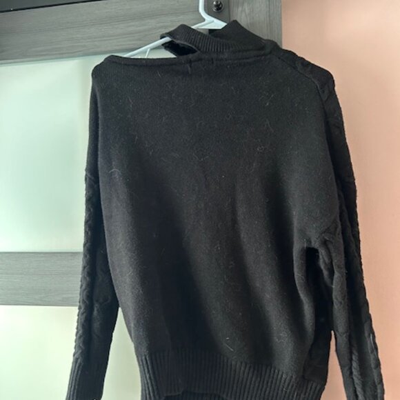 Venus One-Shoulder Turtleneck Sweater size small - Picture 3 of 3